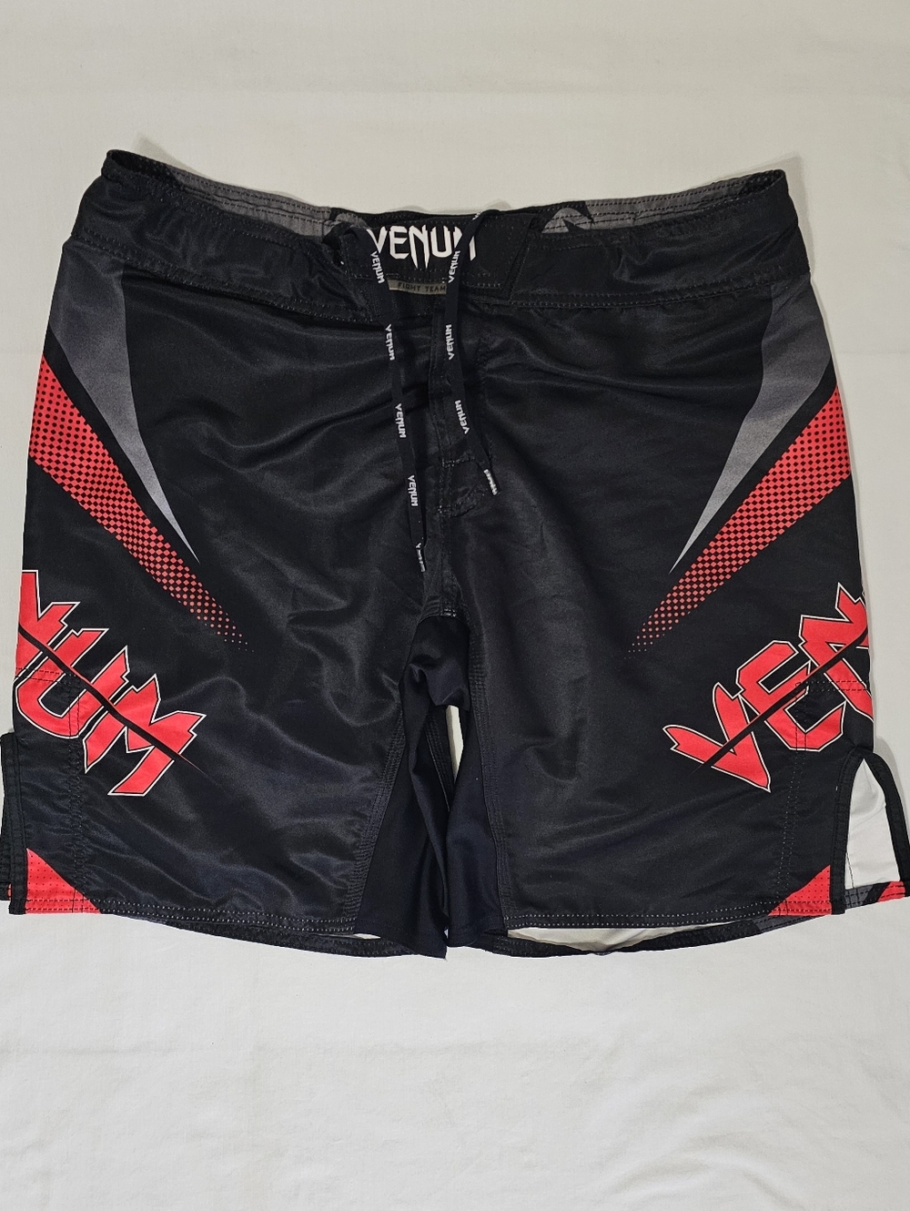 Venum Fight Team No-Gi BJJ MMA Grappling Shorts Men’s 48 Black Red